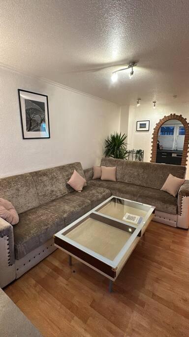Top 3 Zimmer Appartment Bei Der Schalke Arena, Sport Und Natur Naehe Dortmund Essen Duesseldorf Oberhausen Gelsenkirchen Kültér fotó