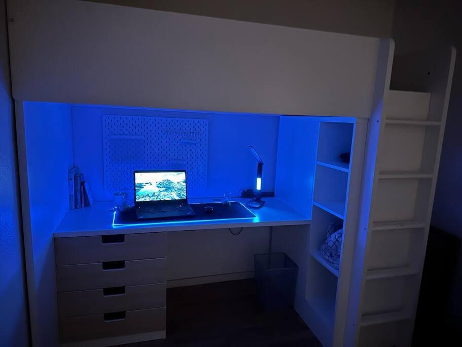 Top 3 Zimmer Appartment Bei Der Schalke Arena, Sport Und Natur Naehe Dortmund Essen Duesseldorf Oberhausen Gelsenkirchen Kültér fotó